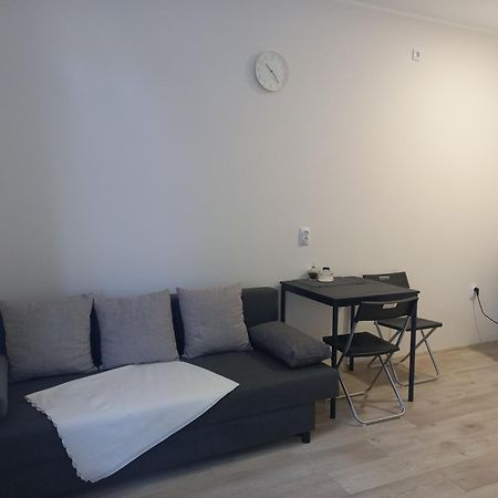 Apartament Kod Velikih Tuja Melenci Zewnętrze zdjęcie
