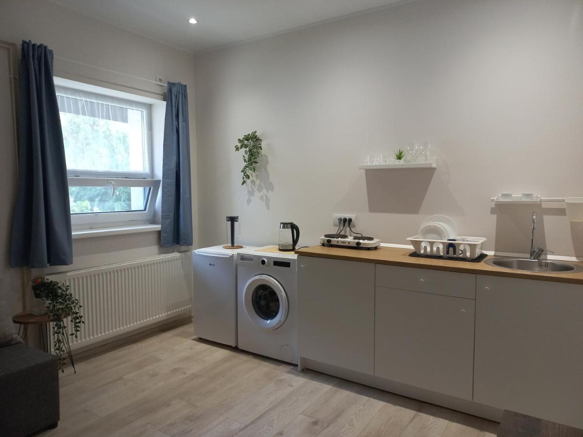 Apartament Kod Velikih Tuja Melenci Zewnętrze zdjęcie
